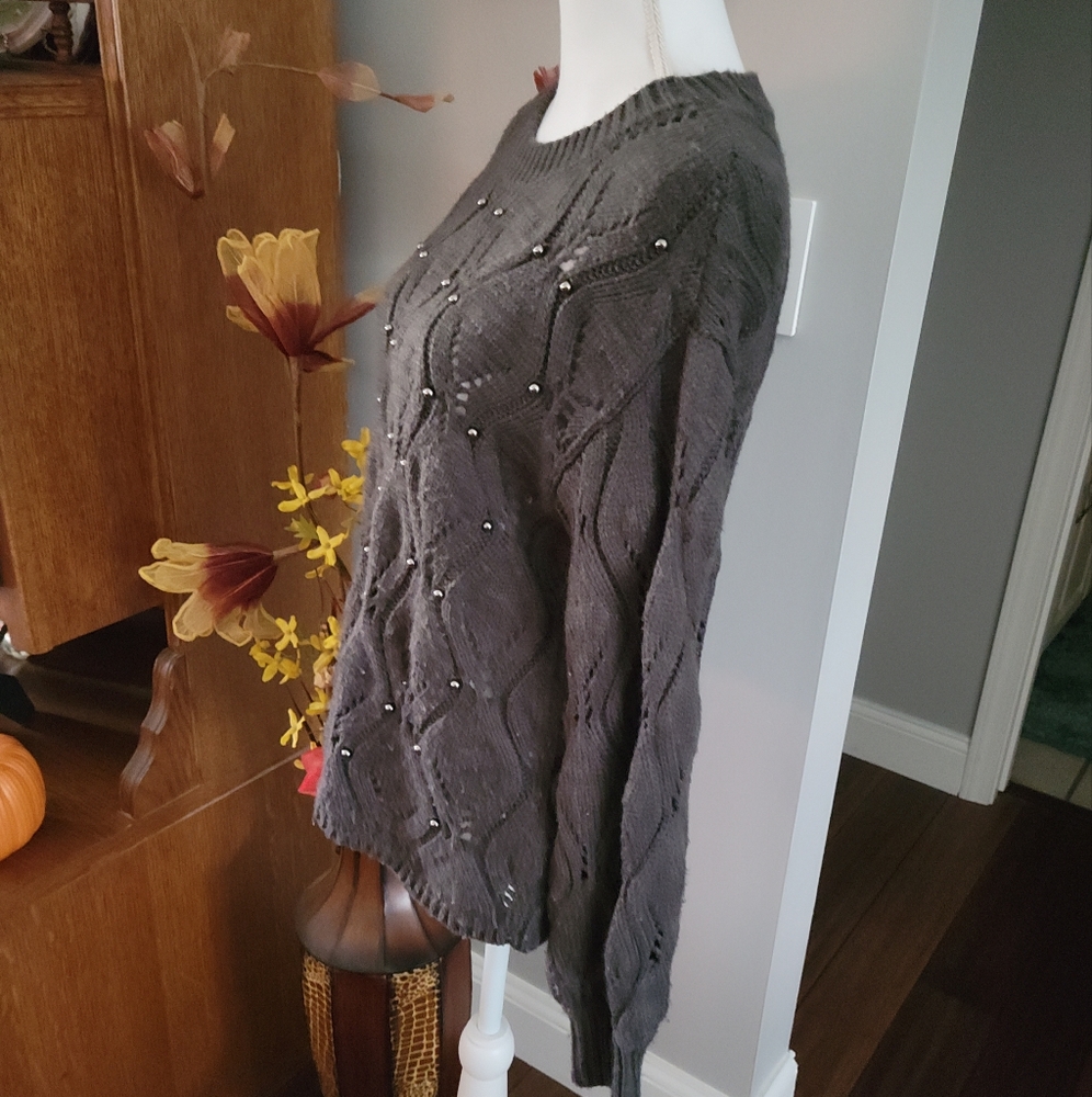 Spring Mercer Sweater - Picture 2 of 6